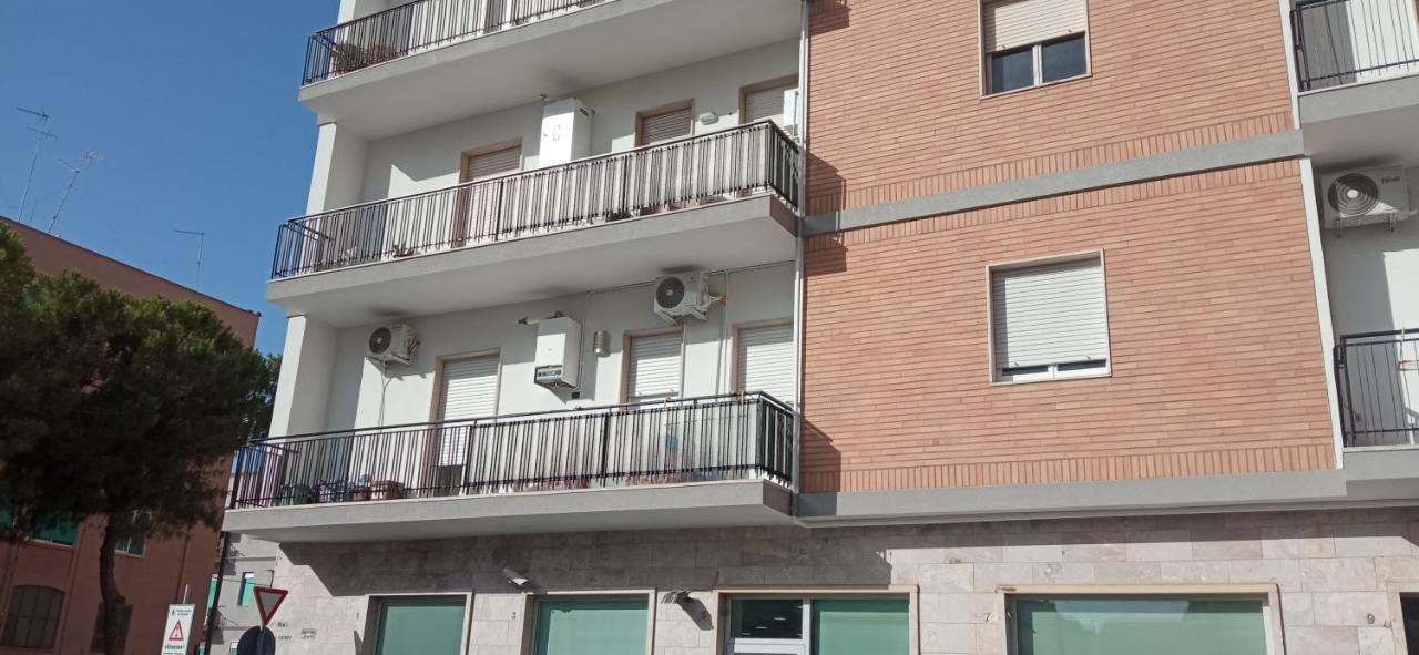 Family Apartment Brindisi Exterior foto